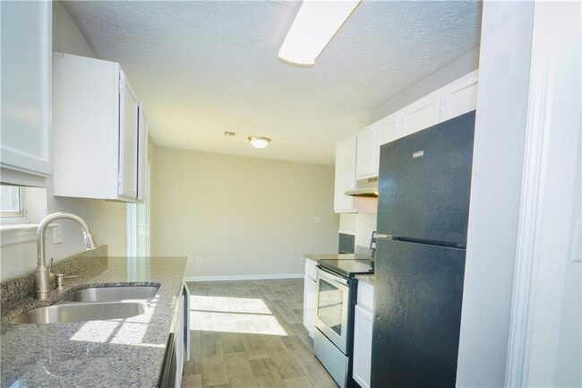 Building Photo - 130 Crystal Brook