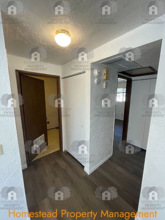 Building Photo - 2691-2693 18th Ave SE