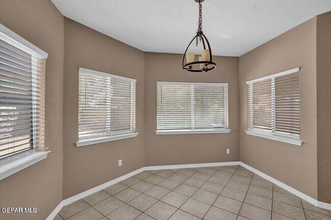 Building Photo - 3108 Tierra Nora Dr