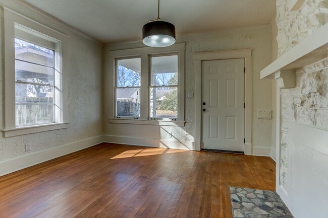 Building Photo - Beautiful 4-Bedroom Home in Memphis – Spac...