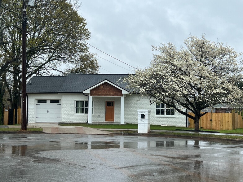 Building Photo - Room in House on Holland Ct