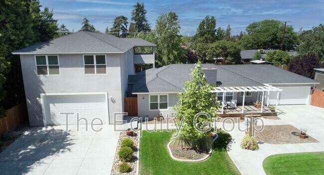 Building Photo - 2148 E College Ave