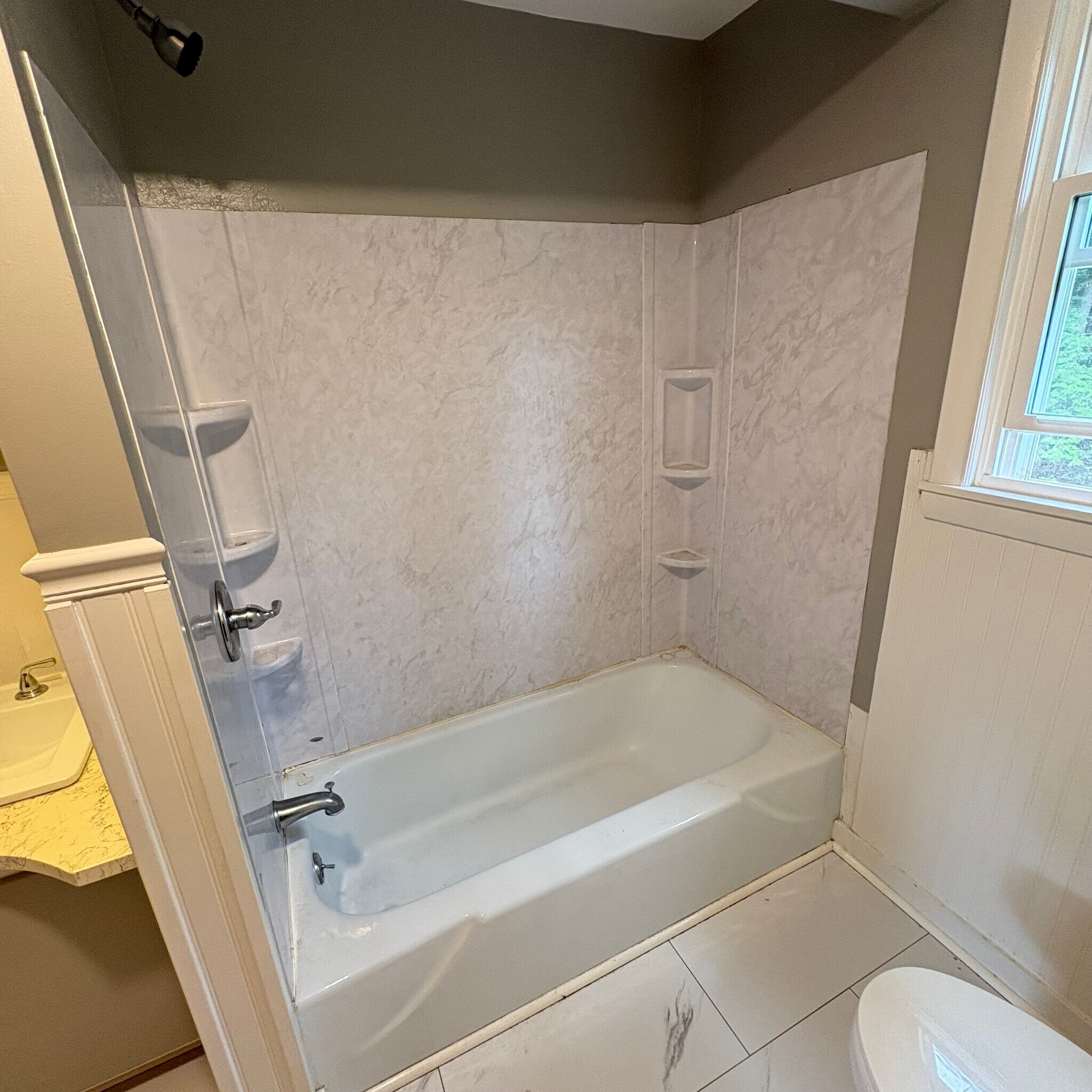 Building Photo - 15 Acer Heights Rd