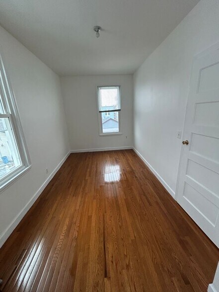 Building Photo - 87-12 133rd St