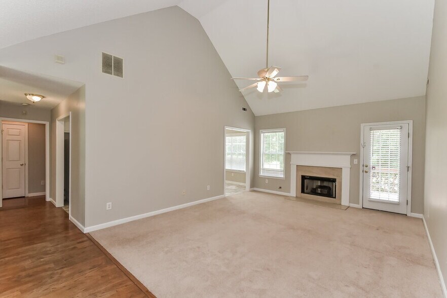 Building Photo - 155 Byington Dr