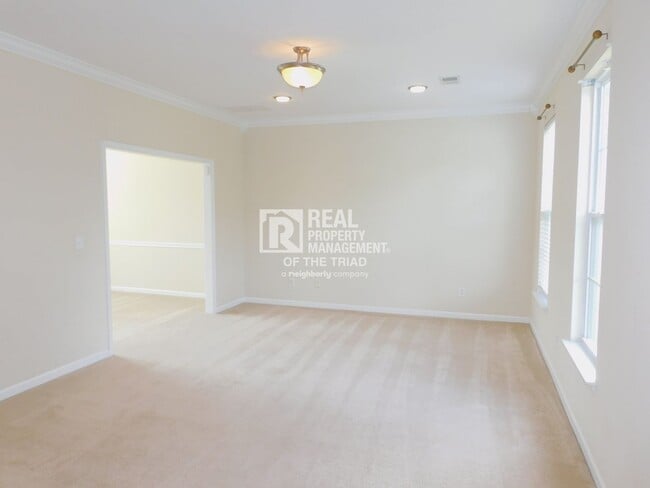 Building Photo - 4706 Ridge Fall Rd