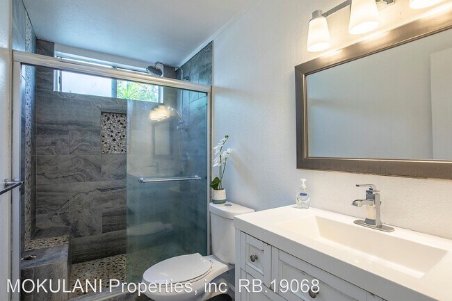 Building Photo - 1 br, 1 bath House - 68-077 Au Street #2B
