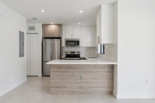 Building Photo - The Villages at Miami Gardens