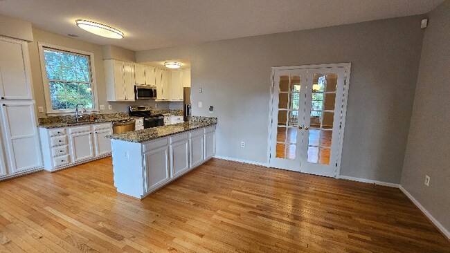 Building Photo - 6342 Franconia Commons Dr