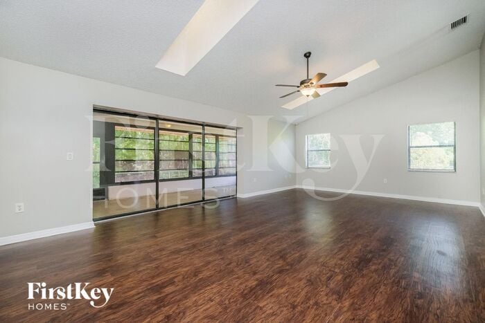 Building Photo - 8604 Knob Hill Ct