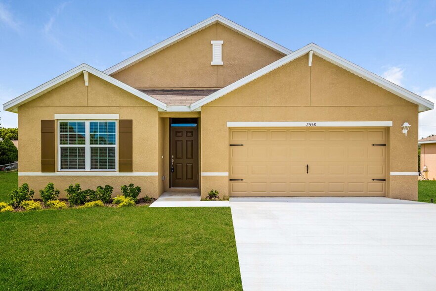 Primary Photo - 2558 Surfside Blvd