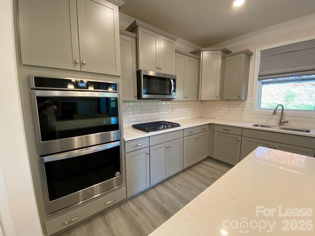 Building Photo - 2530 Napa Terrace