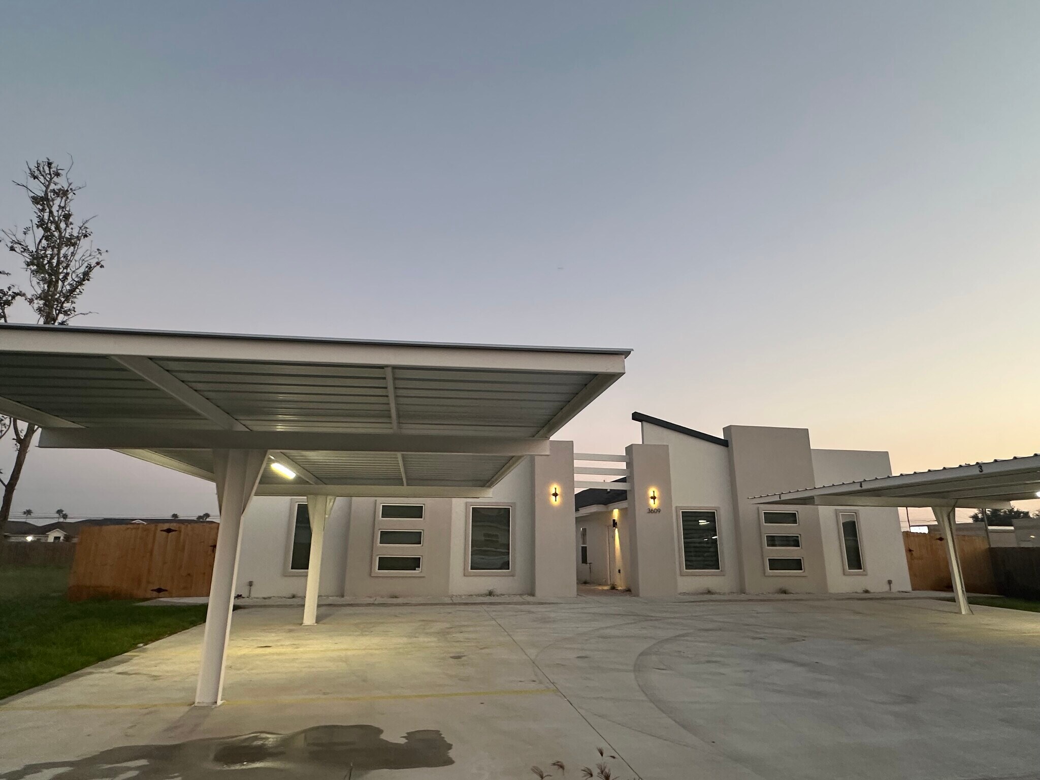 Building Photo - 3609 Arbe Dr