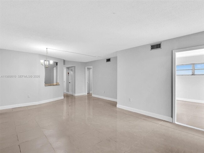 Building Photo - 1770 NE 191st St