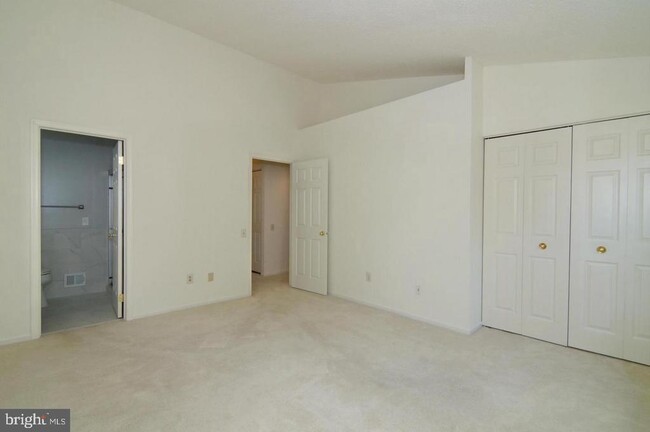 Building Photo - 6581 Cypress Point Rd