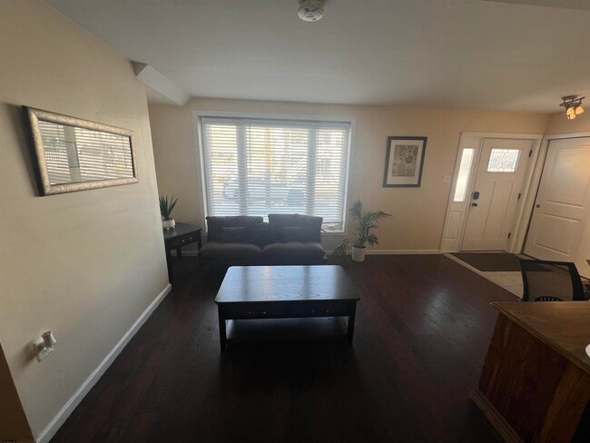 Building Photo - 239 N Derby Ave