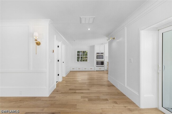 Building Photo - 6155 Standing Oaks Ln