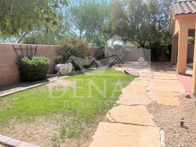 Building Photo - 4523 E Swilling Rd