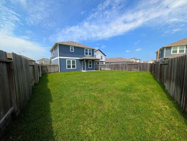Building Photo - 17914 Grassy Prairie Dr