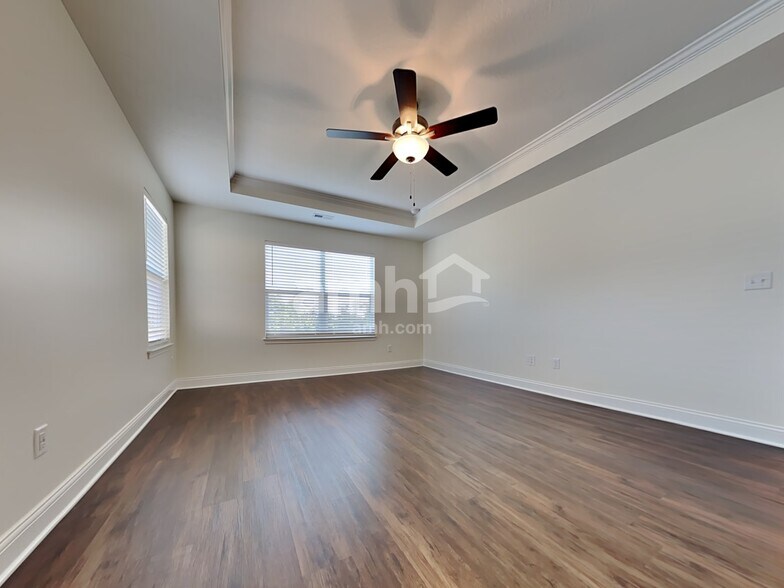 Building Photo - 8067 Hula Popper St