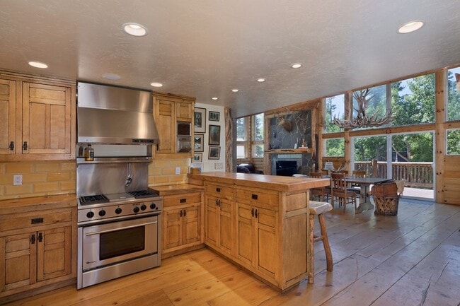 Building Photo - Winter Rental – $14,000/month (6-Month Lease)