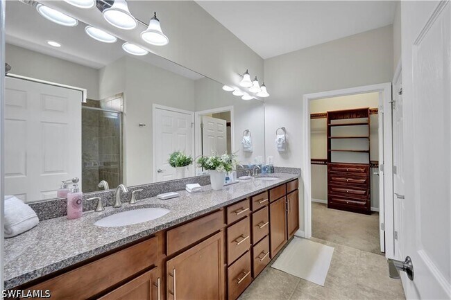 Building Photo - 7103 Lily Way
