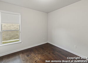 Building Photo - 133 Maravillas