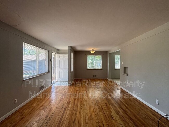 Building Photo - 935 Winona Ct