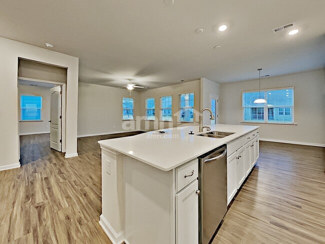 Building Photo - 14326 Hugh Dixon Way