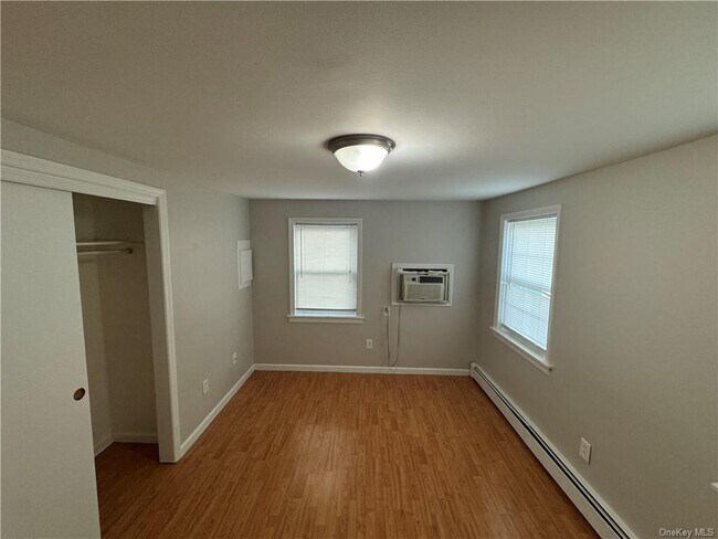 Building Photo - 3 McCafferty Pl