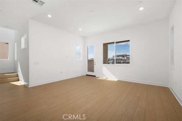 Building Photo - 125 Seep