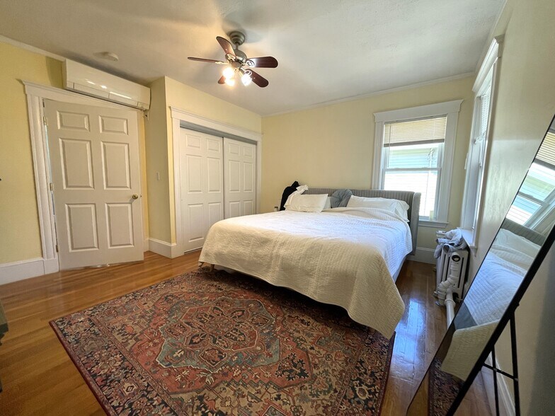 Building Photo - 15 Westbourne Rd