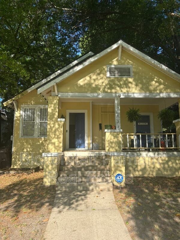 Building Photo - 1821 17th Ave