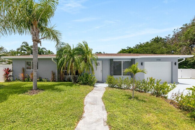 Building Photo - 1721 SW 10th St