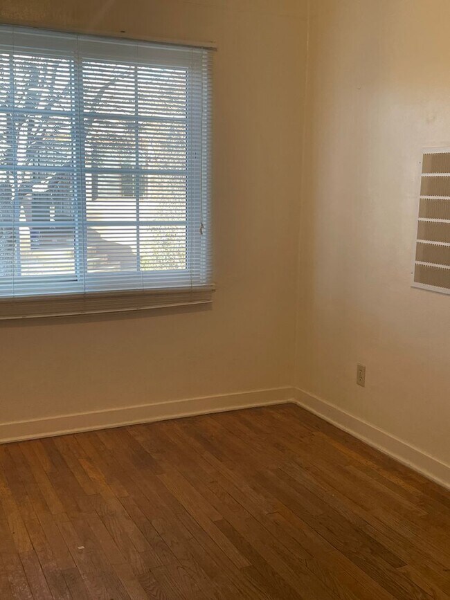 Interior Photo - Regina Apartments