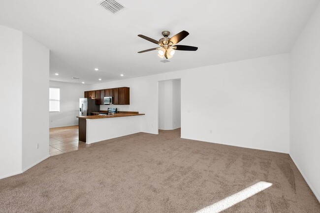 Building Photo - 6321 S Crescent Peak Dr