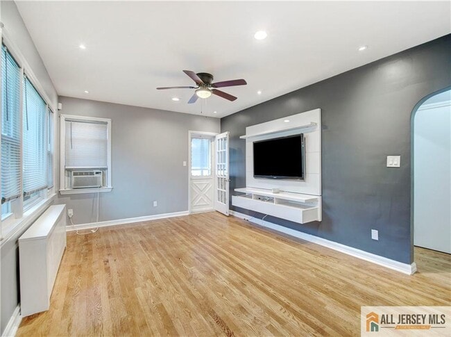Building Photo - 213 Milltown Rd