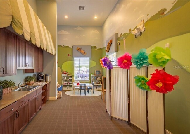 Building Photo - Beautiful and Modern 4 bed 3.5 Bath Townho...