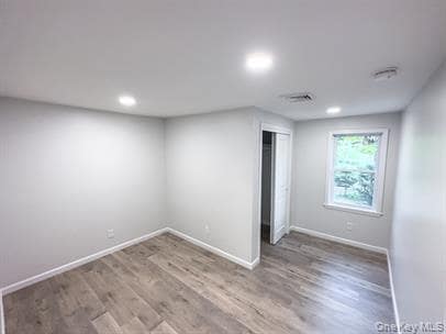 Building Photo - 453 Vineyard Ave