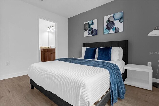 Building Photo - 1483 Rolling Fairway Dr