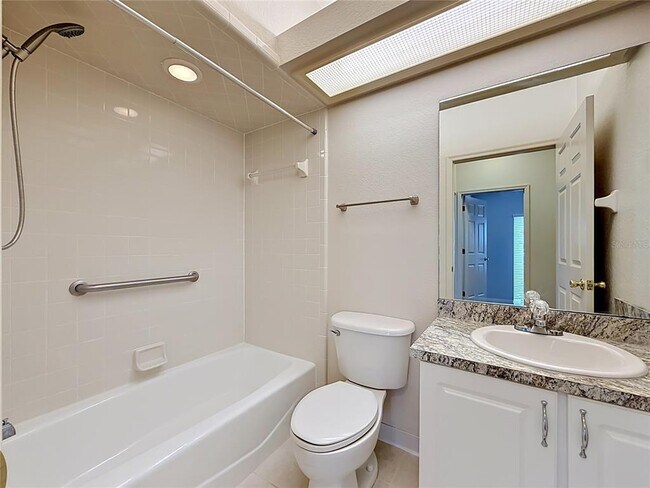 Building Photo - 704 Eagle Pond Dr