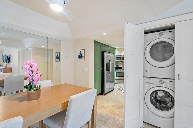 Building Photo - 3610 S Ocean Blvd