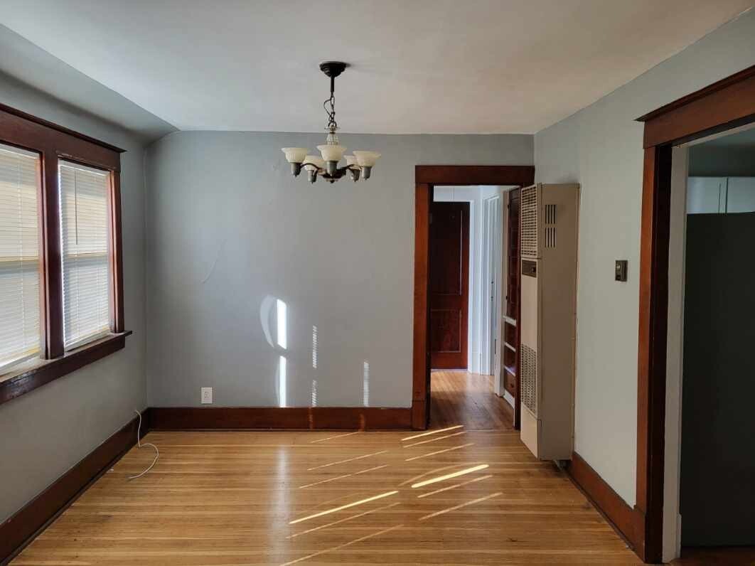 Building Photo - 227 Heath St