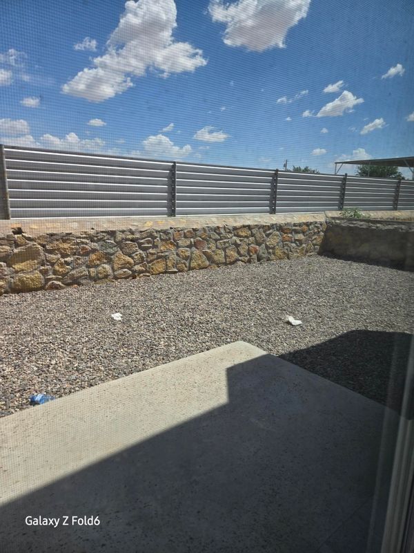 Building Photo - 476 SPC Isaac Trujillo Dr