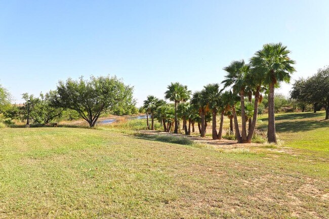 Building Photo - 407 Cinnamon Teal Loop