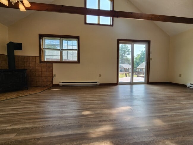 Building Photo - 80 Noyes Rd