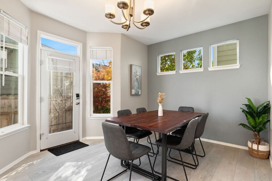 Building Photo - 13246 119th Ave NE