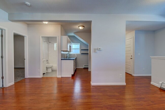 Building Photo - 4BR/2BA Beautiful Historic Home in the Highlands! AVAIL NOW
