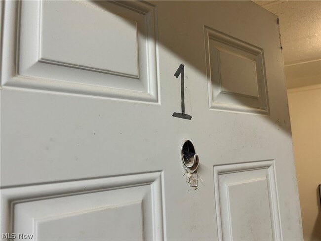 Building Photo - 2232 W 103rd St