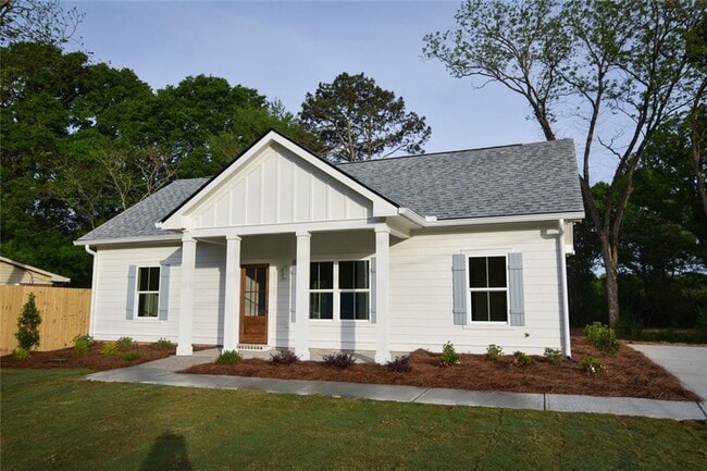 Building Photo - 1070 Moreland Dr